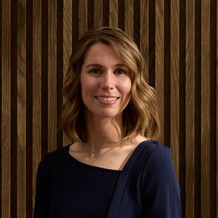 Casey Irwin headshot
